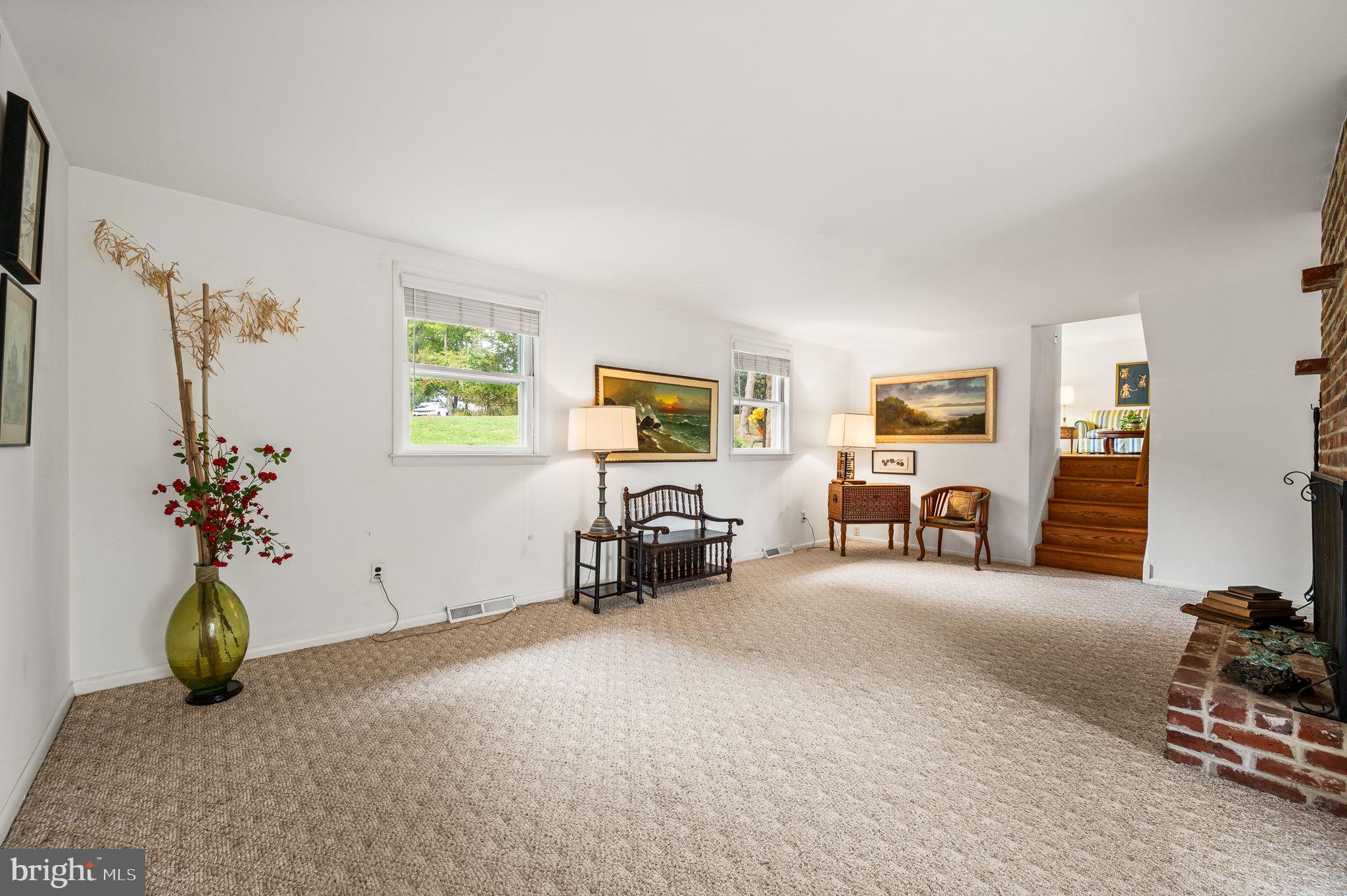 FOX VALLEY - Residential