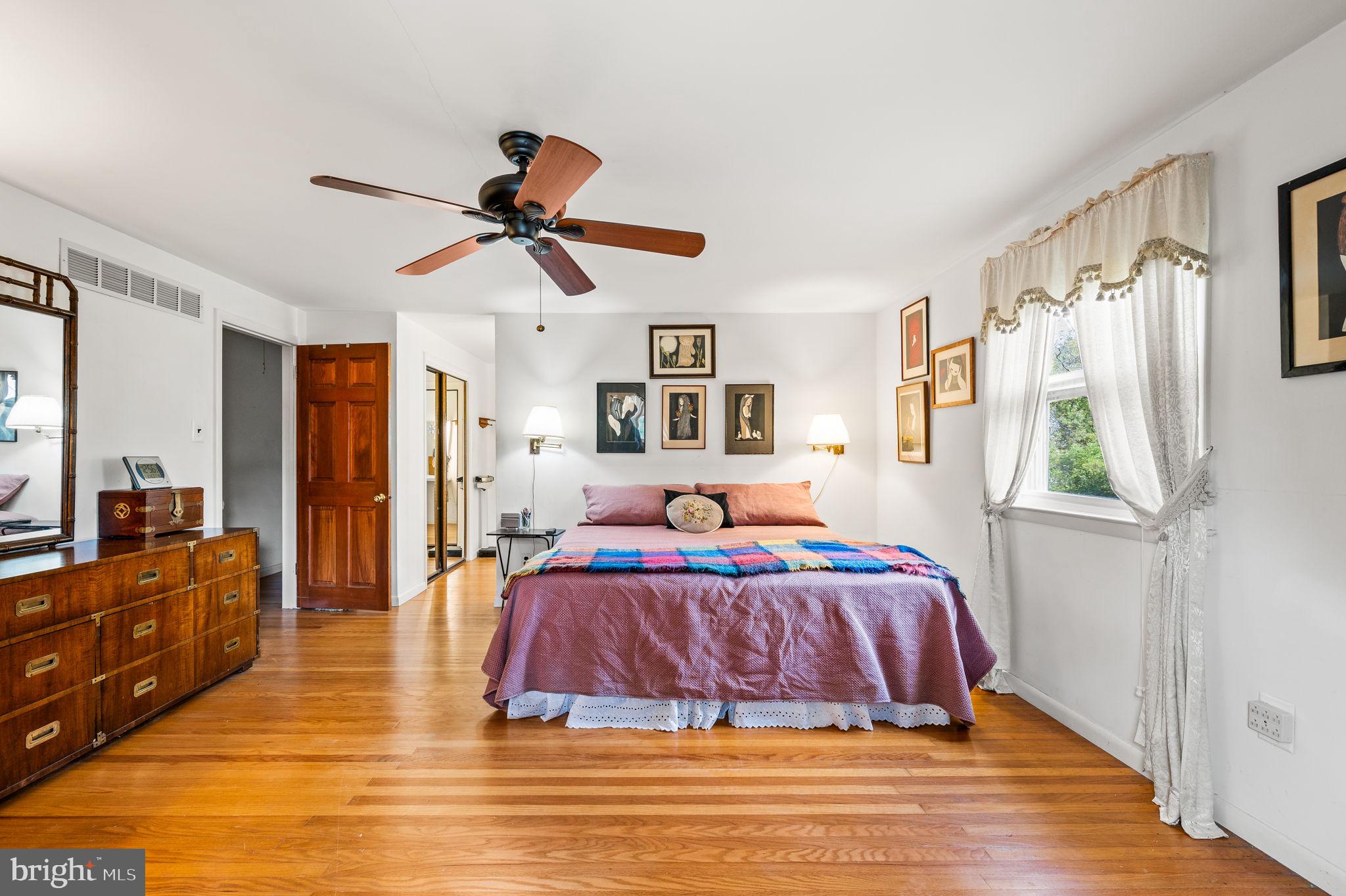 FOX VALLEY - Residential