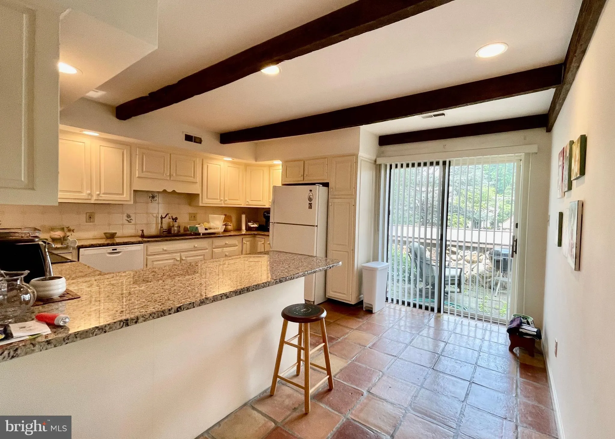 Devon, Pennsylvania 19333, United States, 3 Bedrooms Bedrooms, ,4 BathroomsBathrooms,Residential,Pending,187426