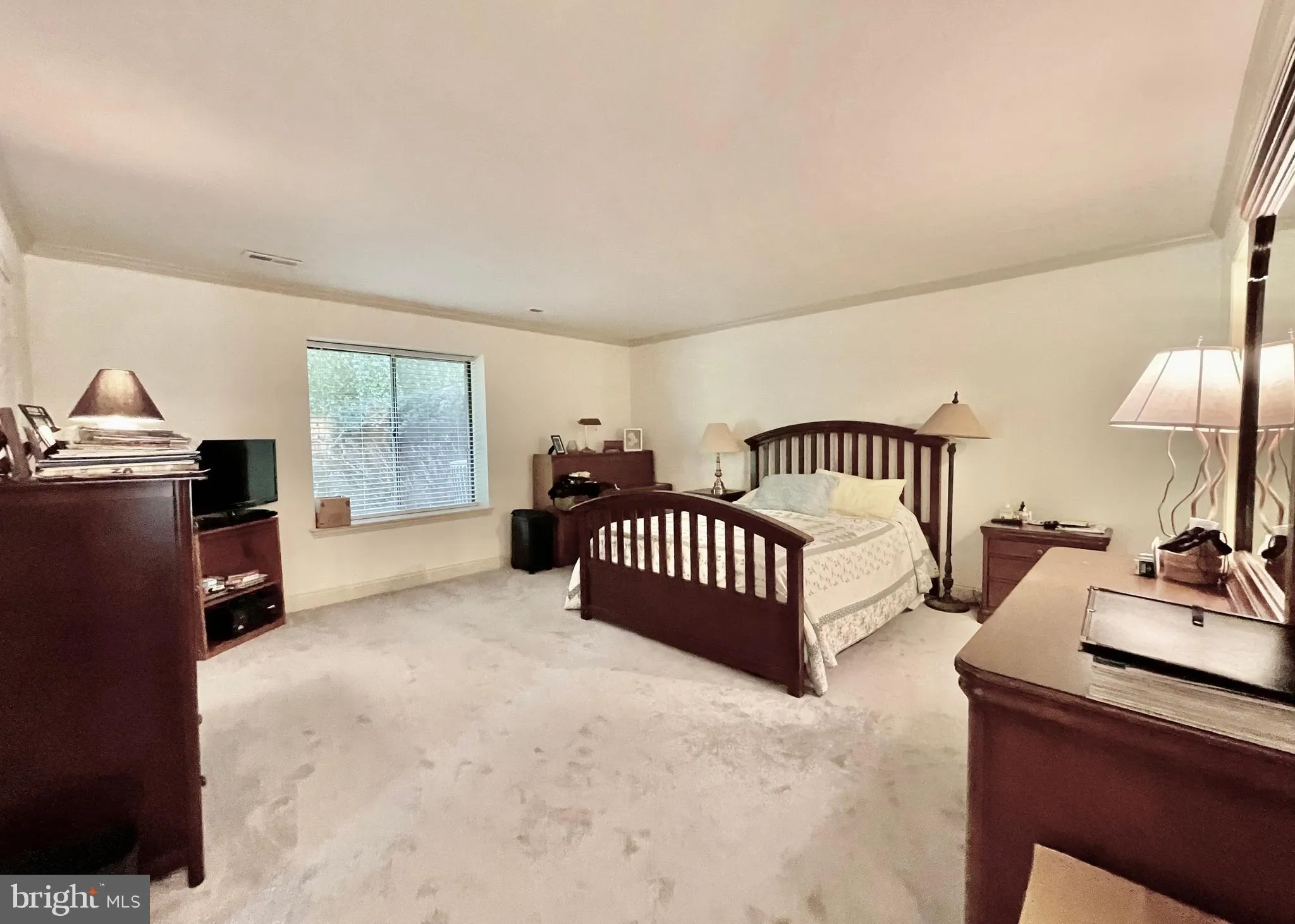 Devon, Pennsylvania 19333, United States, 3 Bedrooms Bedrooms, ,4 BathroomsBathrooms,Residential,Pending,187426