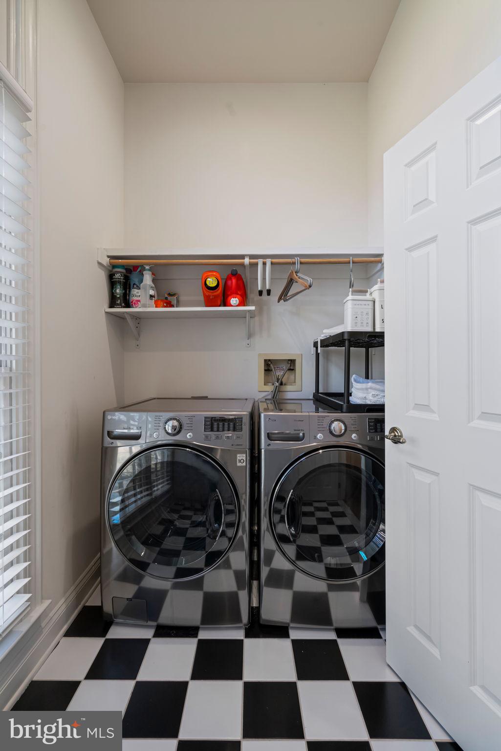 BRYAN POND - Residential