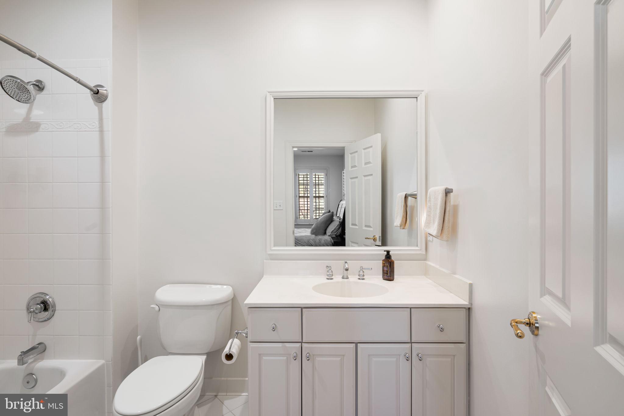 BRYAN POND - Residential