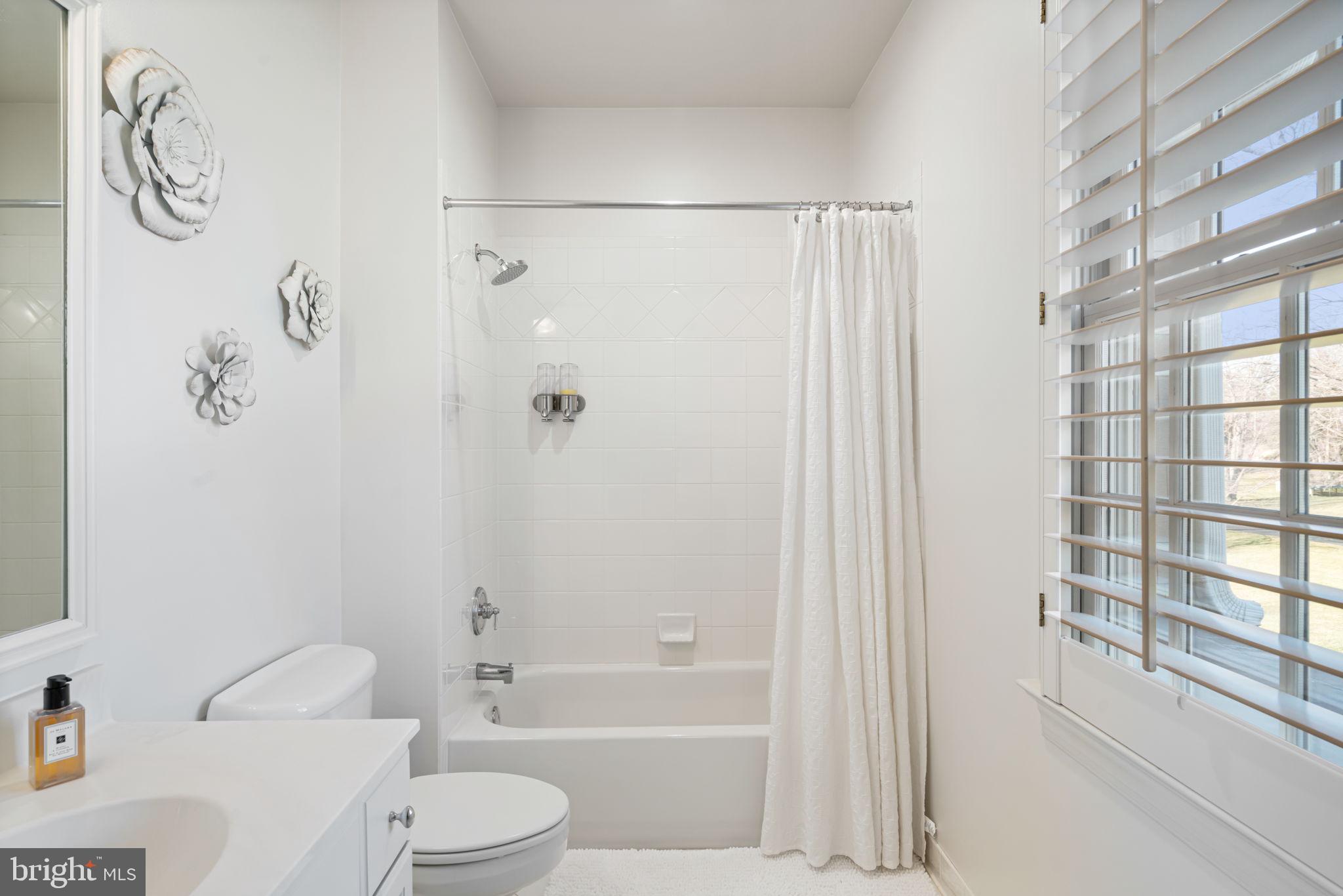 BRYAN POND - Residential