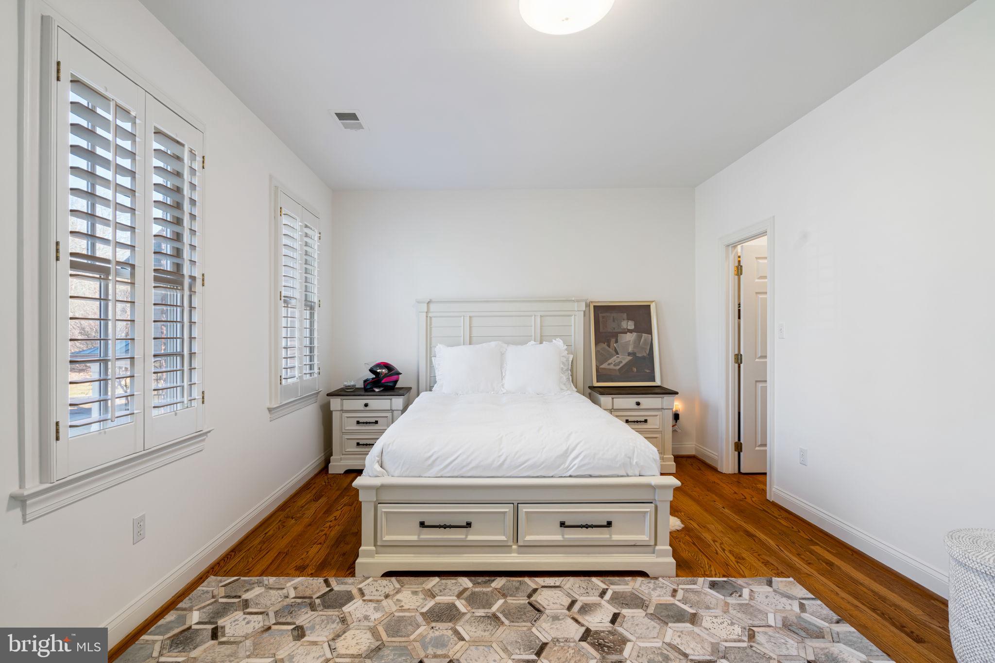 BRYAN POND - Residential