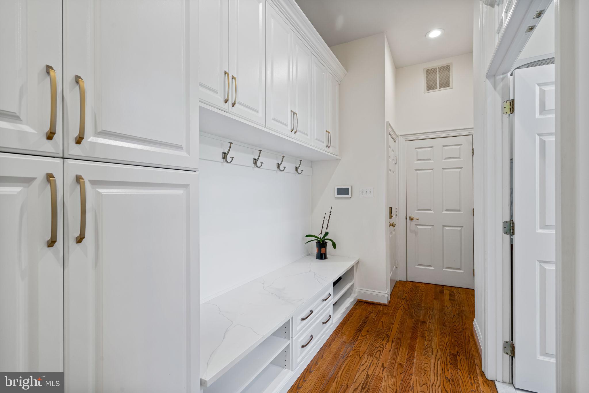 BRYAN POND - Residential