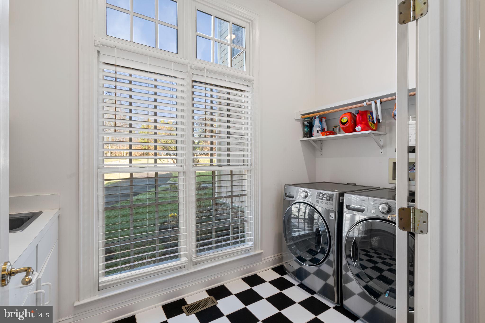 BRYAN POND - Residential