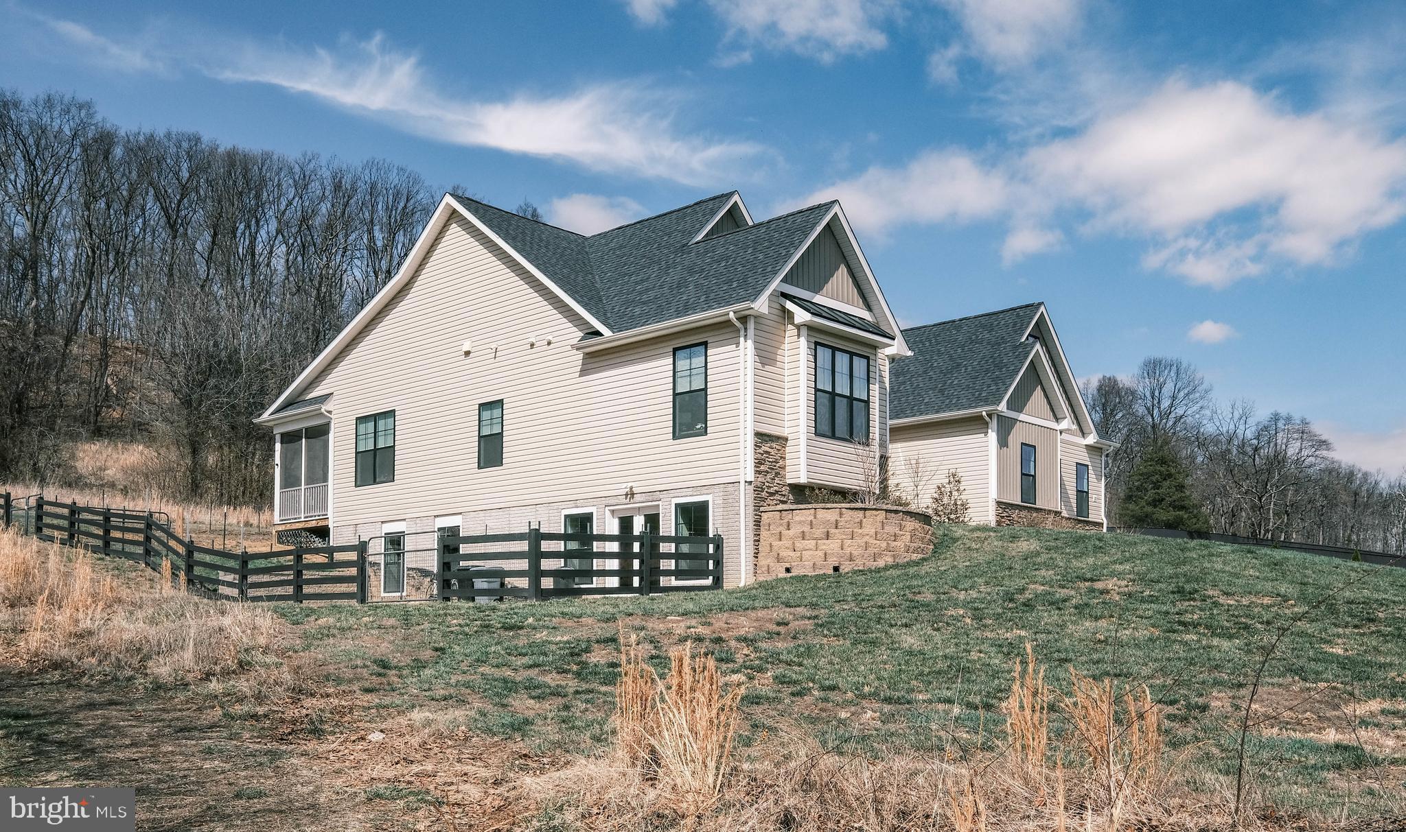 FLINT RIDGE - Residential