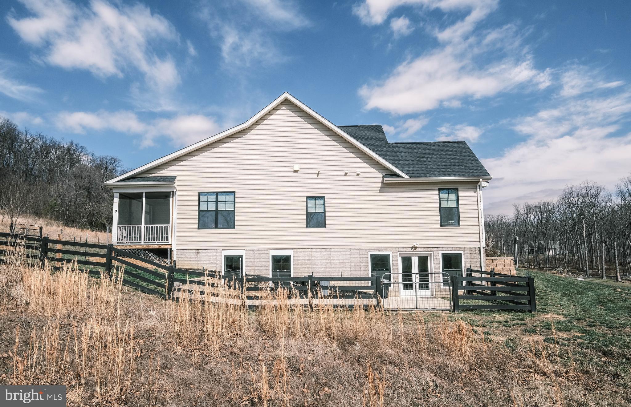 FLINT RIDGE - Residential