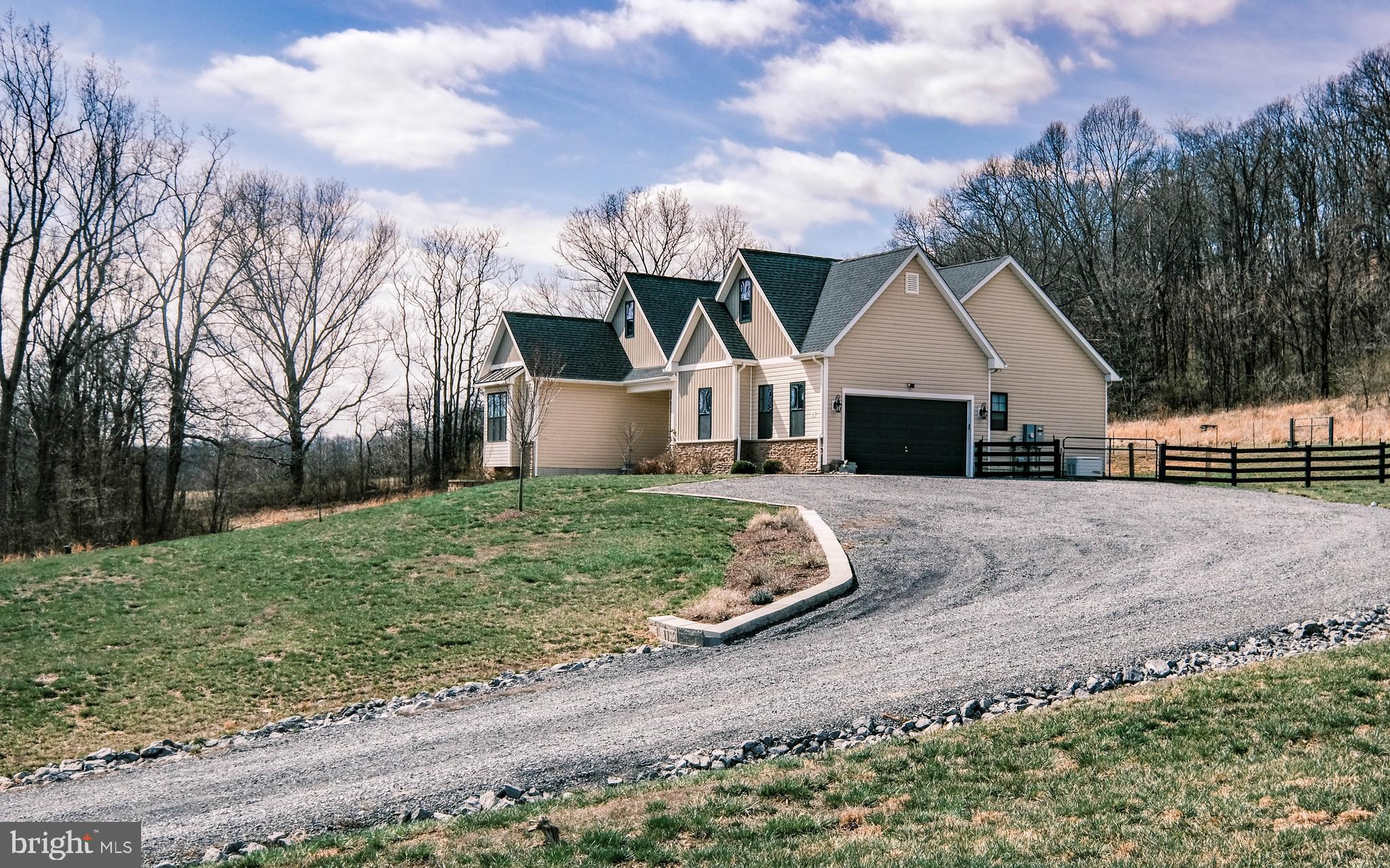 FLINT RIDGE - Residential