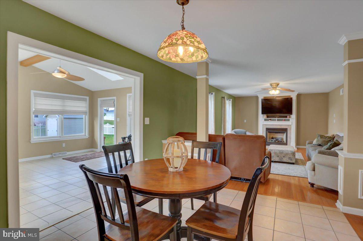 HAMPTON HILLS - Residential