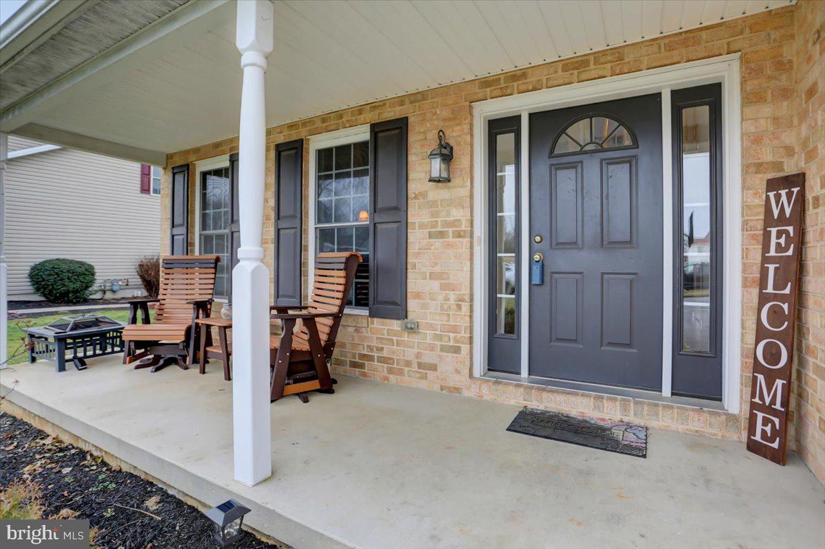 HAMPTON HILLS - Residential
