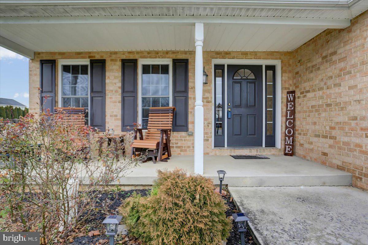 HAMPTON HILLS - Residential