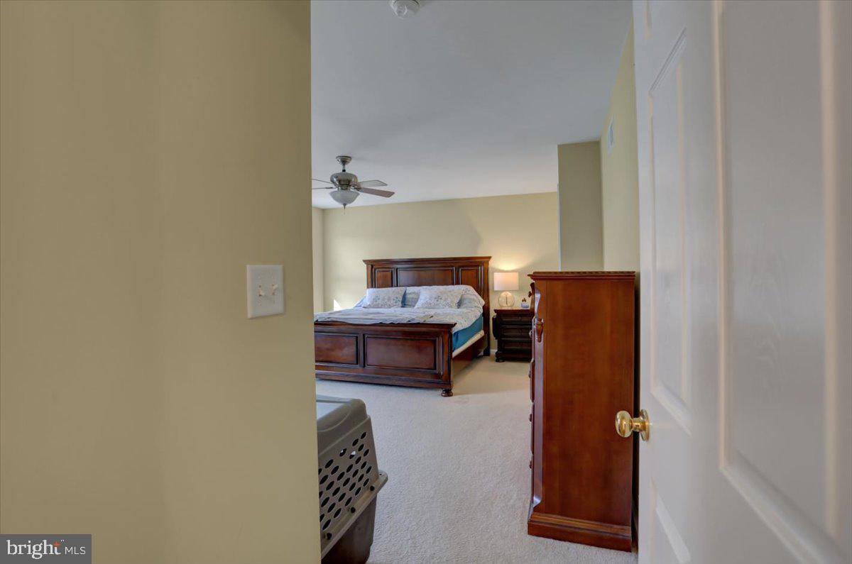 HAMPTON HILLS - Residential