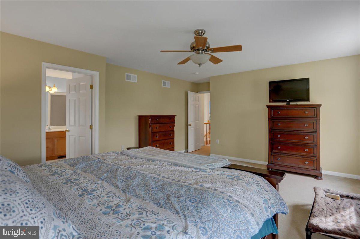 HAMPTON HILLS - Residential