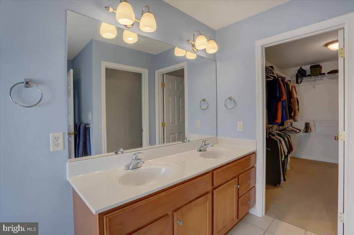 HAMPTON HILLS - Residential
