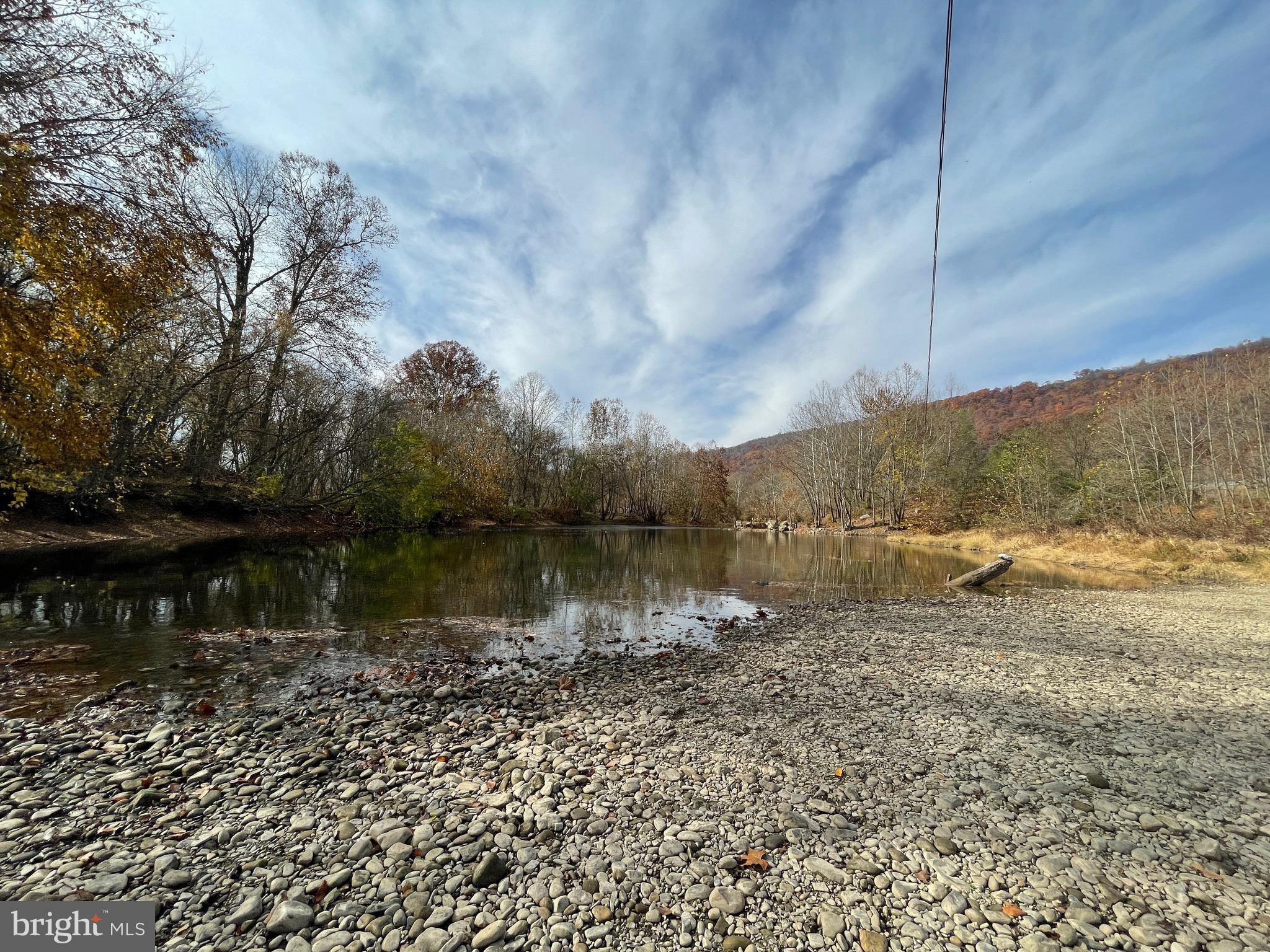 APPLE FIELDS OF HEAVEN - Land