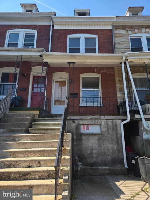 MLS: PABK2075292