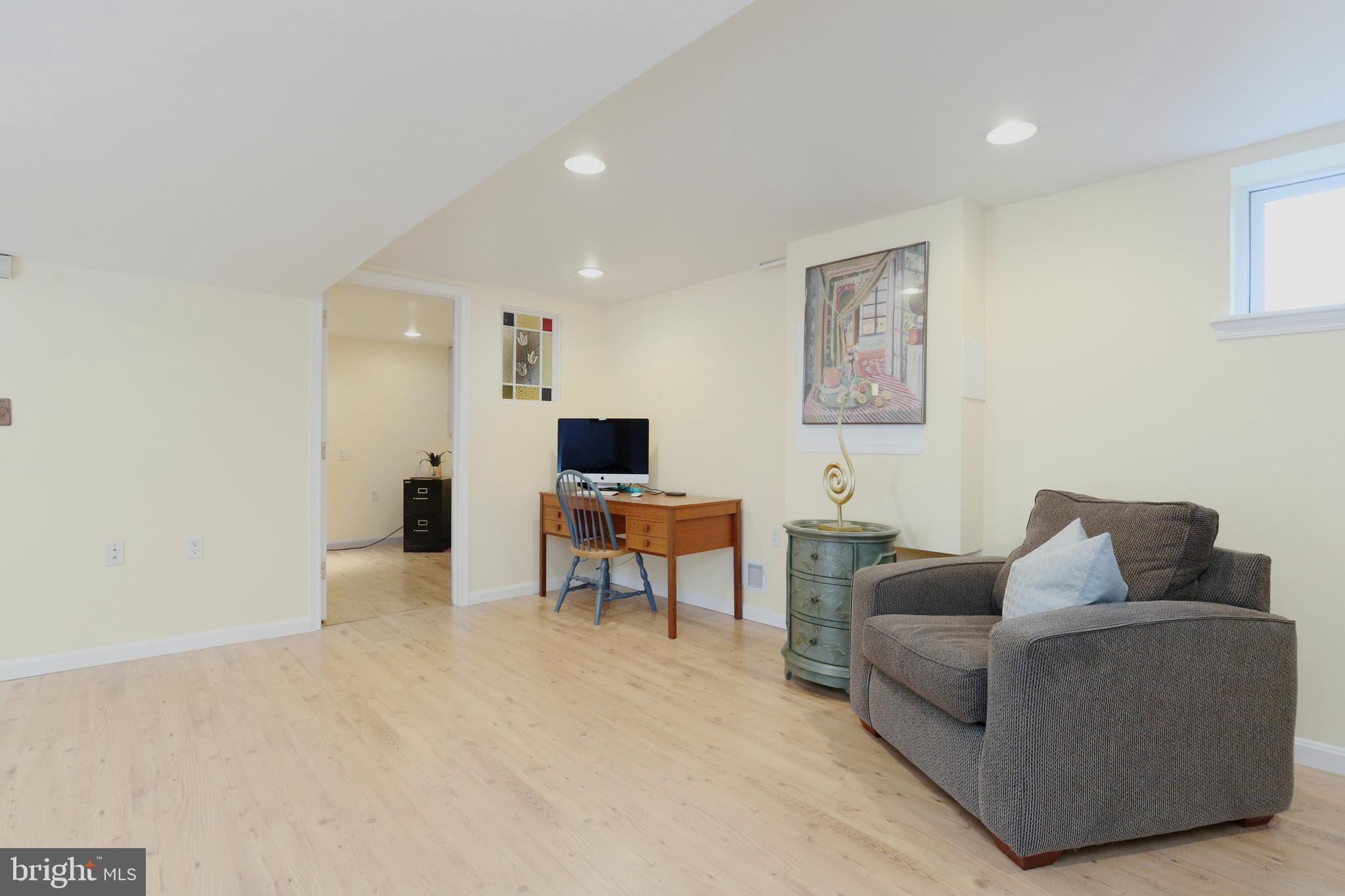 DOUGLAS PARK - Residential