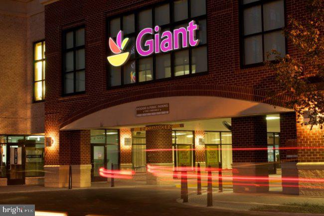 DOUGLAS PARK - Residential