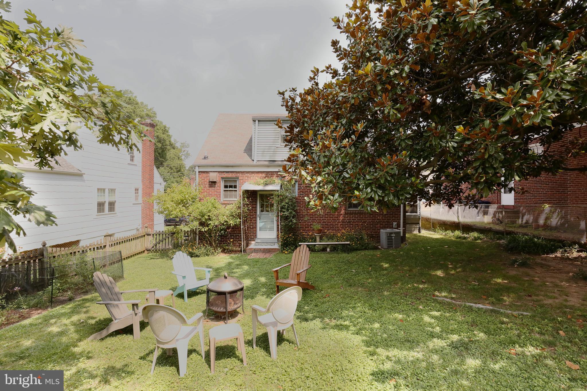 DOUGLAS PARK - Residential