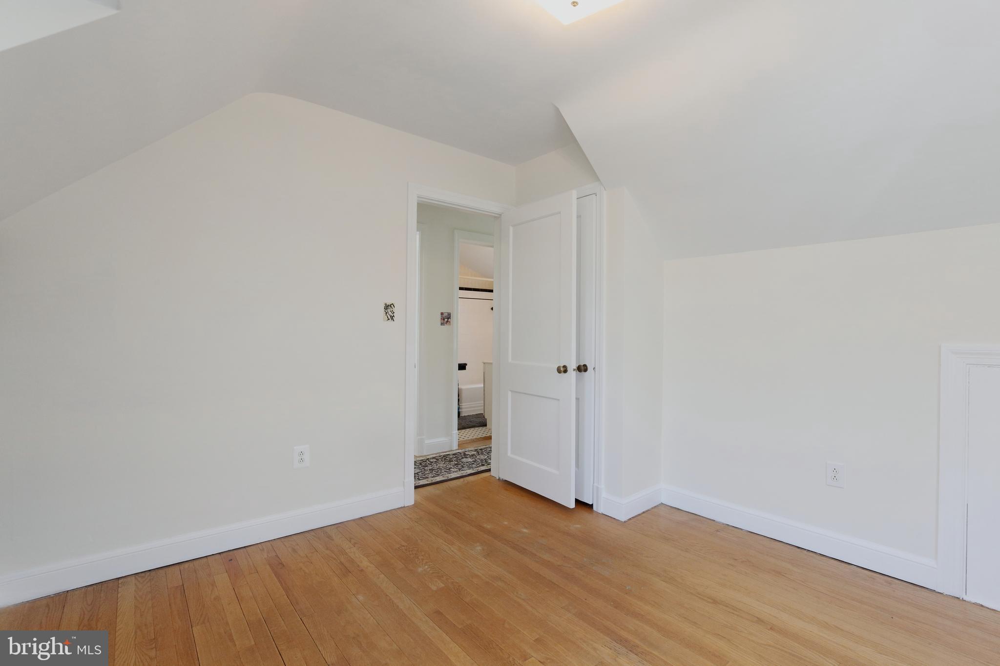 DOUGLAS PARK - Residential