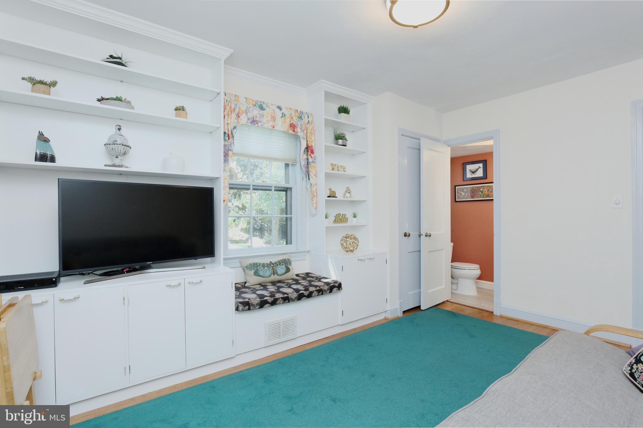 DOUGLAS PARK - Residential