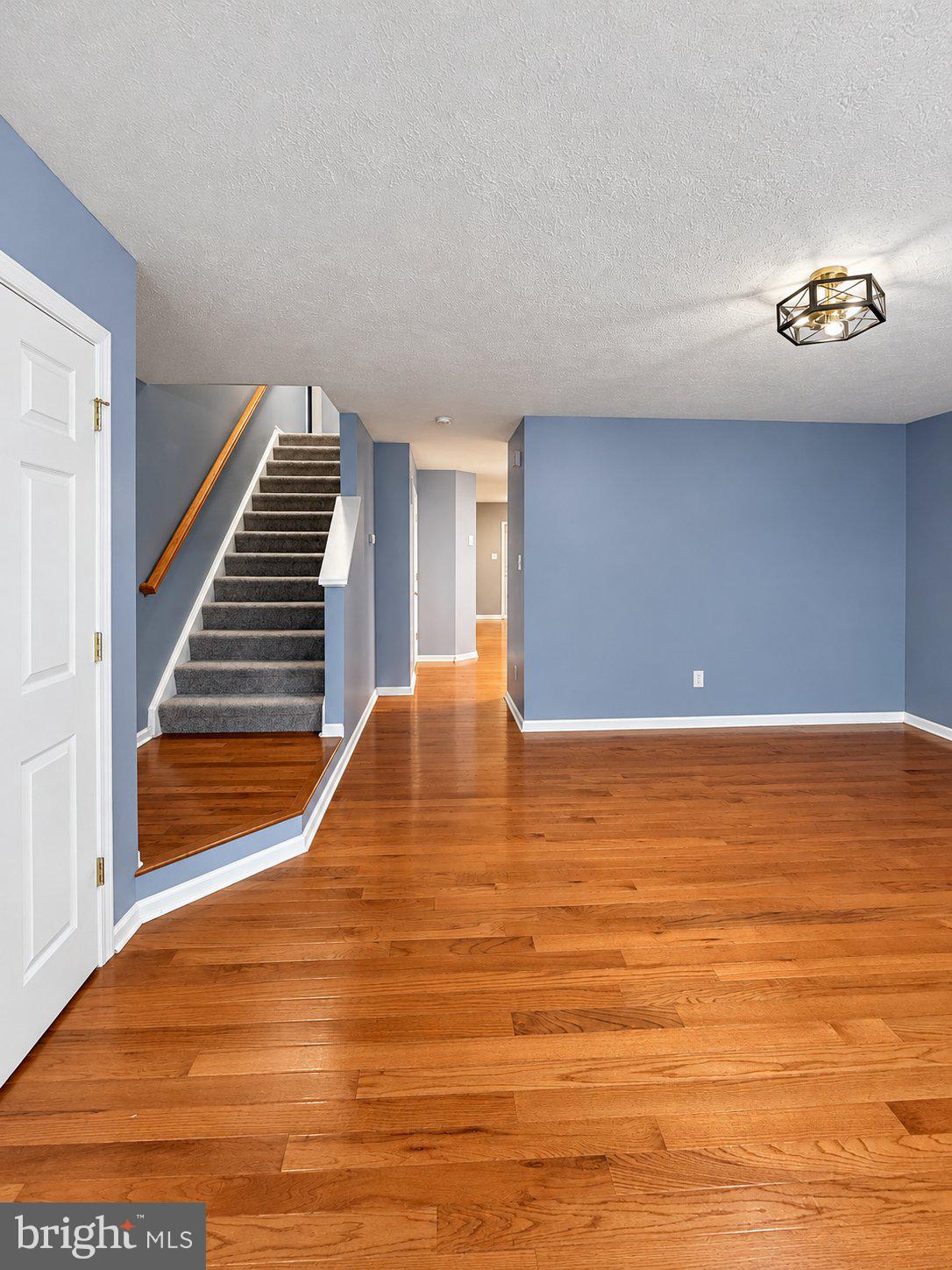 232 GREENBRIAR CIRCLE