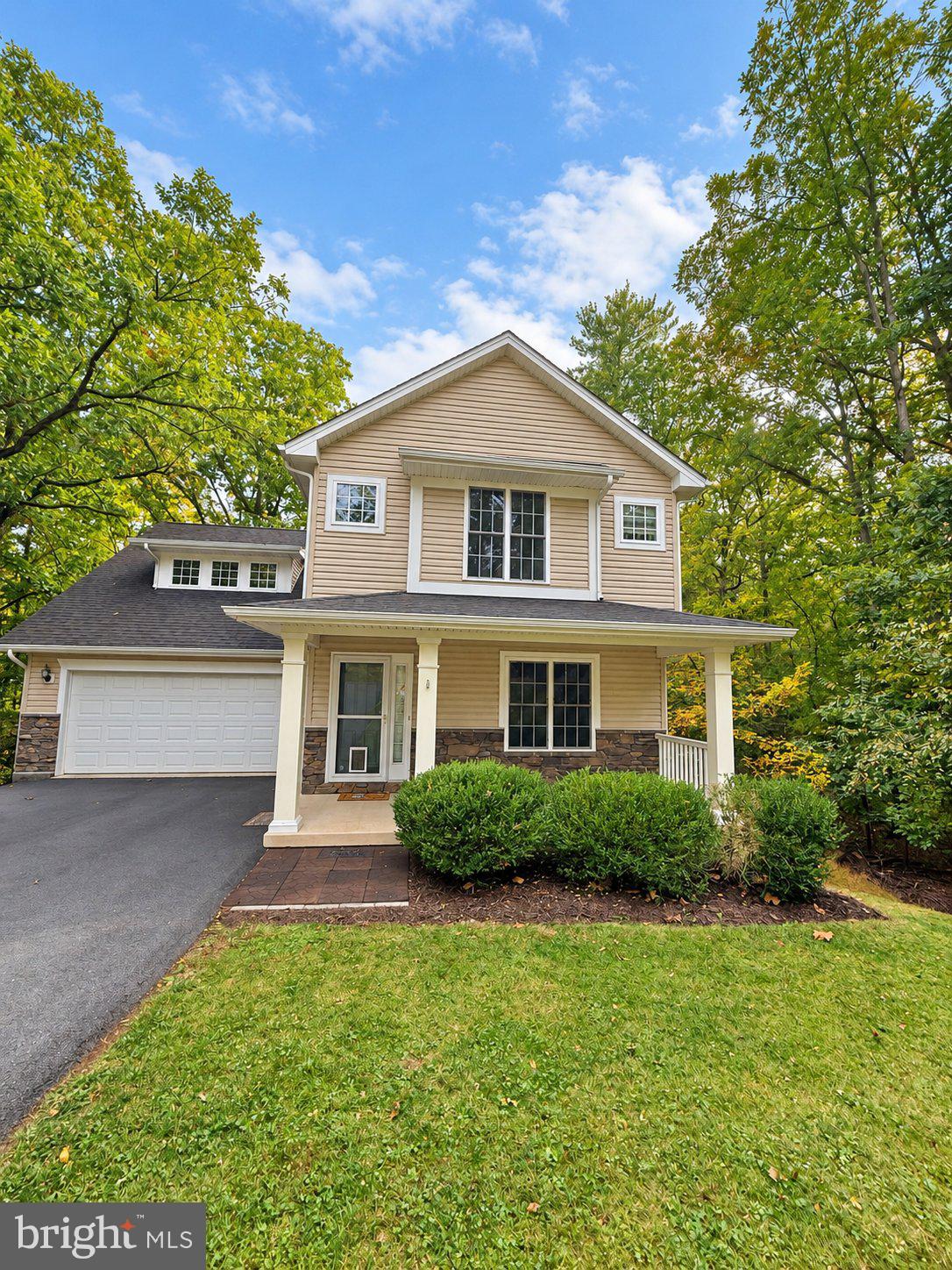232 GREENBRIAR CIRCLE