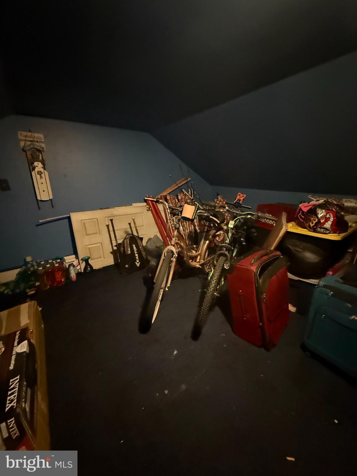 FRACKVILLE - Residential