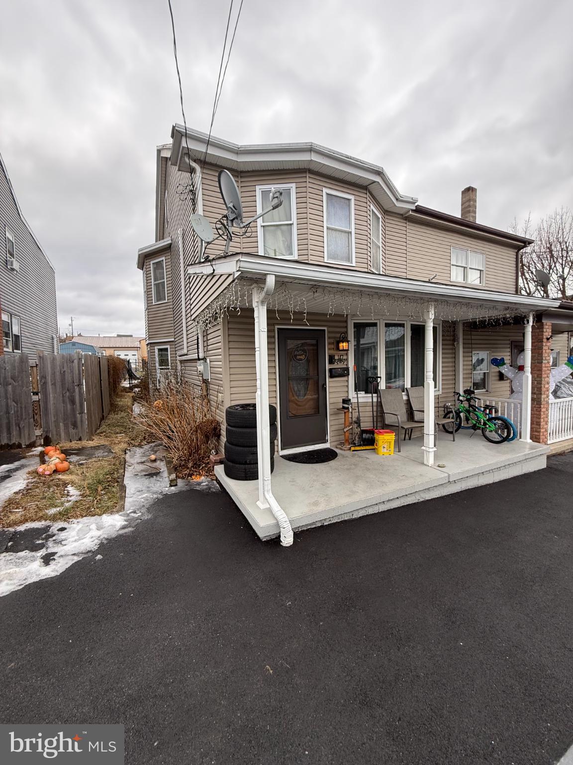 FRACKVILLE - Residential