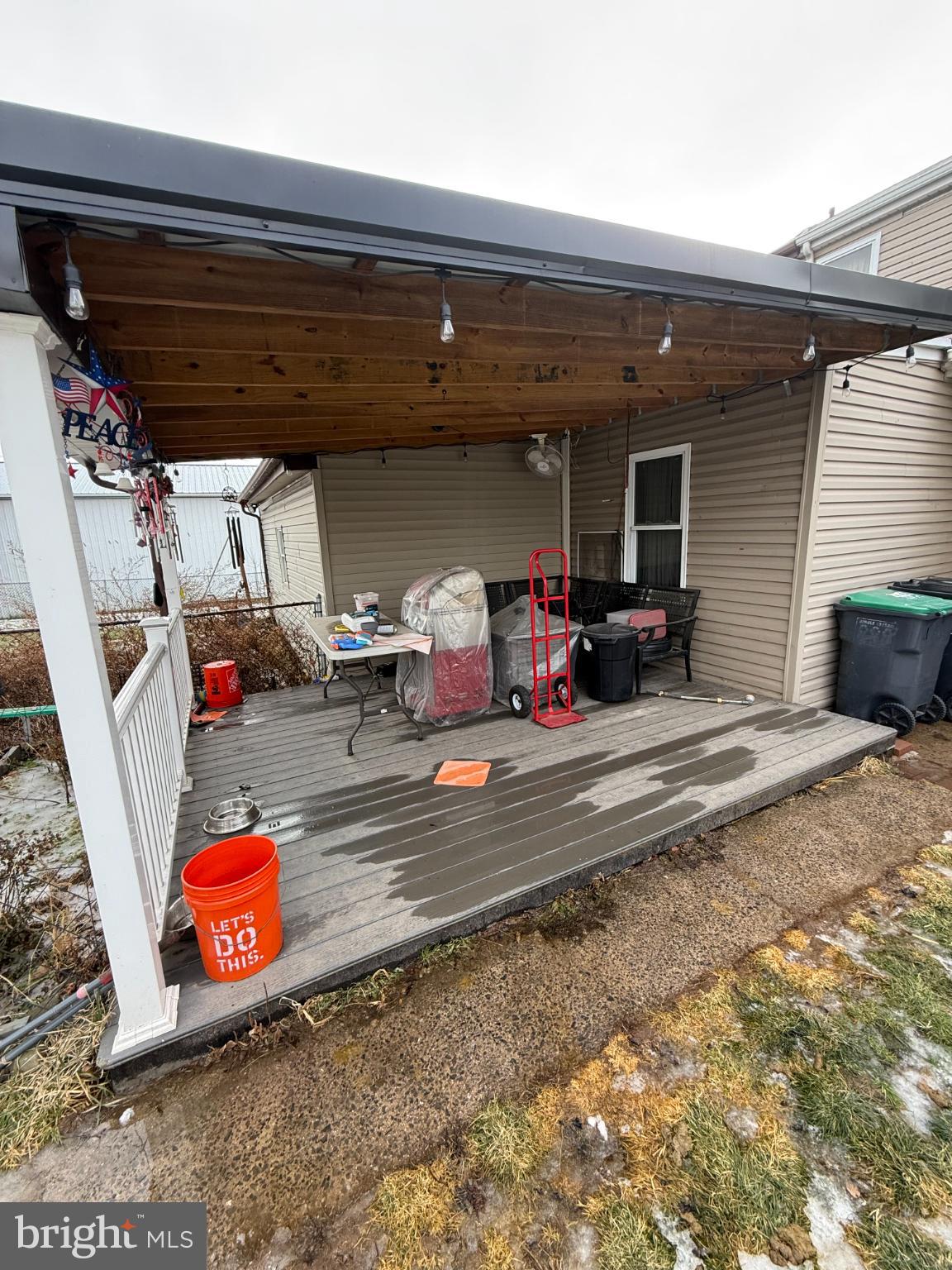 FRACKVILLE - Residential