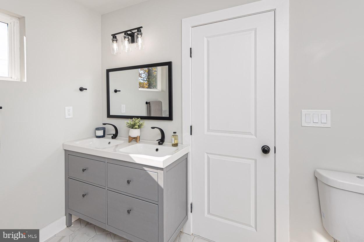 BRIGHTON - Residential