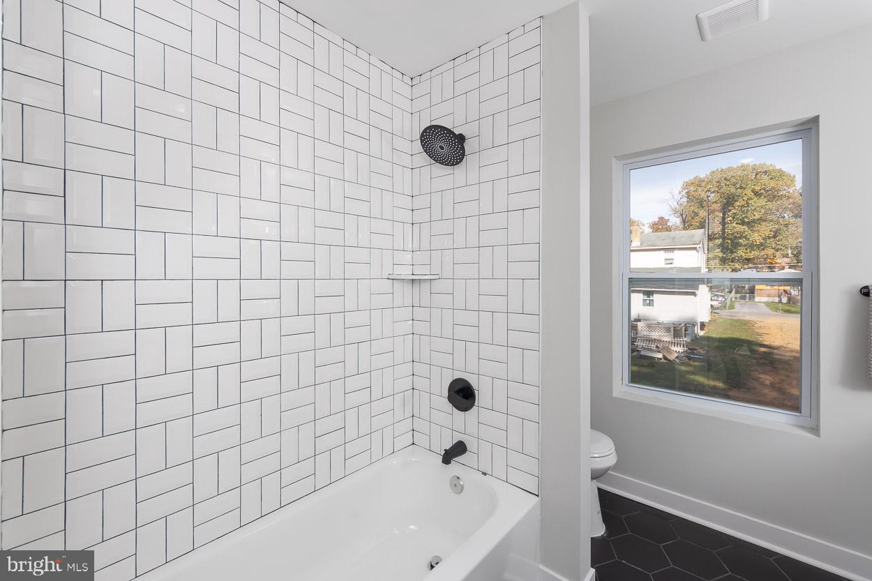 BRIGHTON - Residential