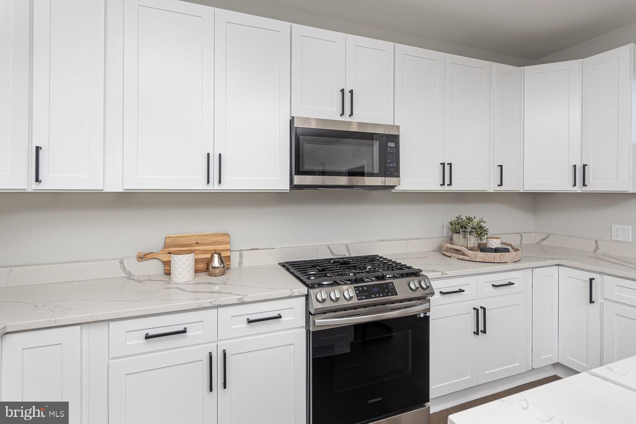 BRIGHTON - Residential