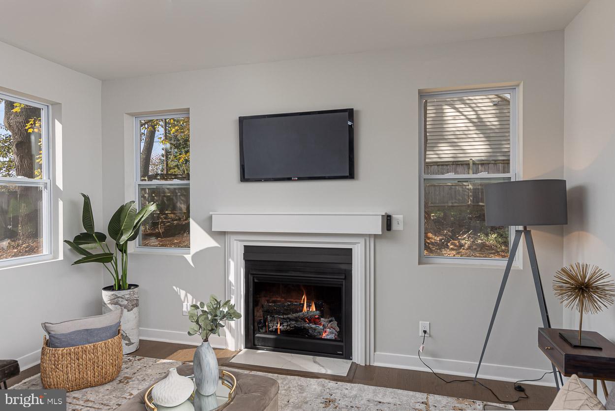 BRIGHTON - Residential