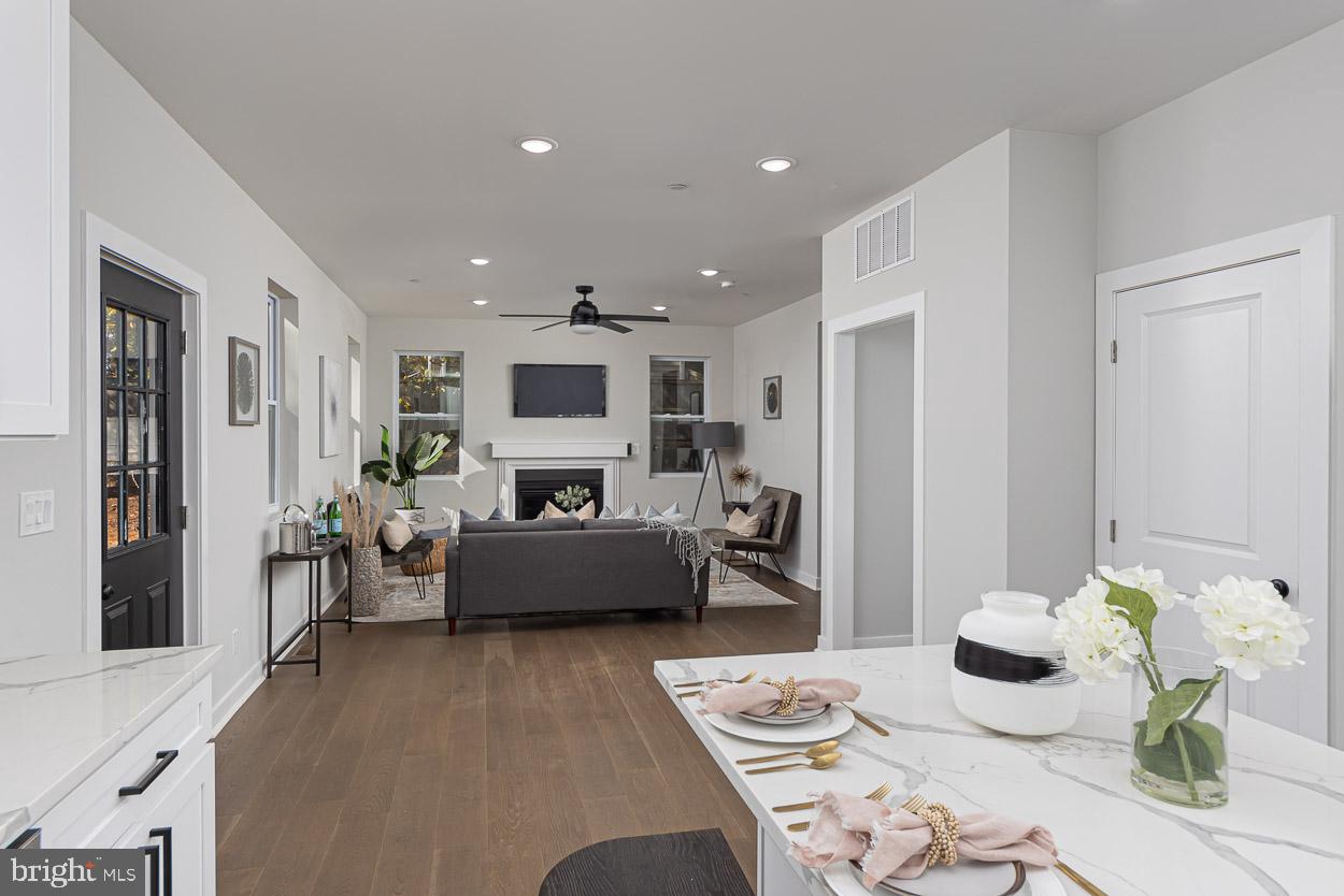 BRIGHTON - Residential