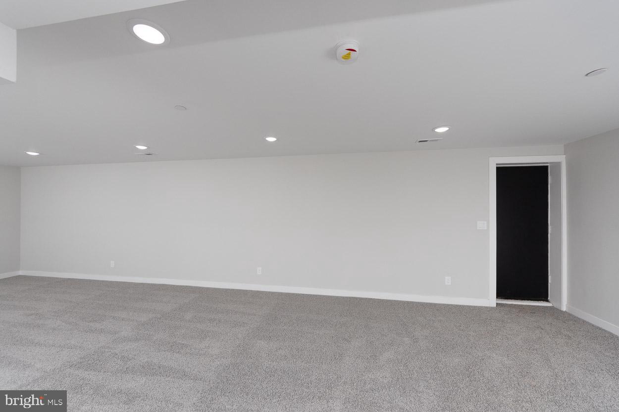 BRIGHTON - Residential