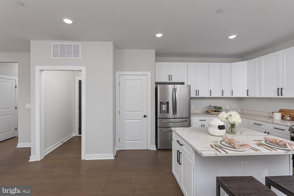 BRIGHTON - Residential