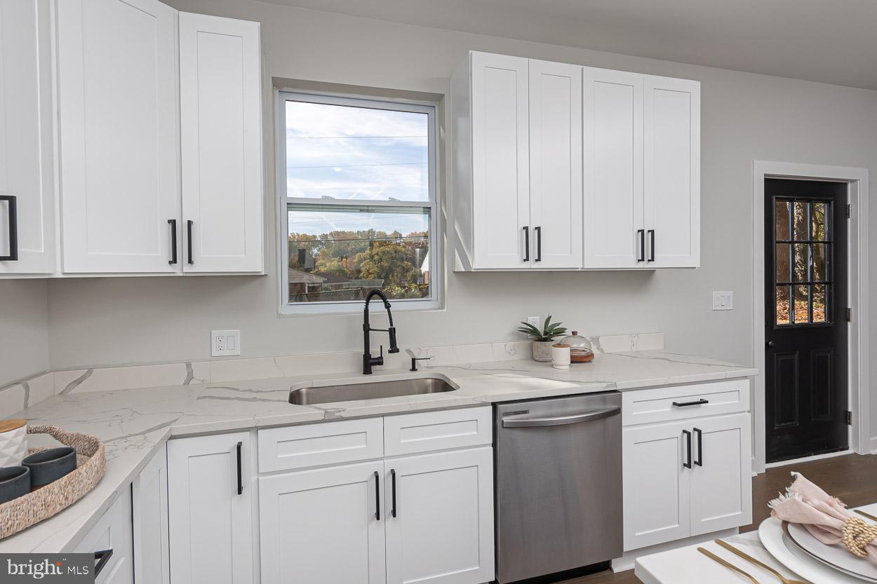 BRIGHTON - Residential