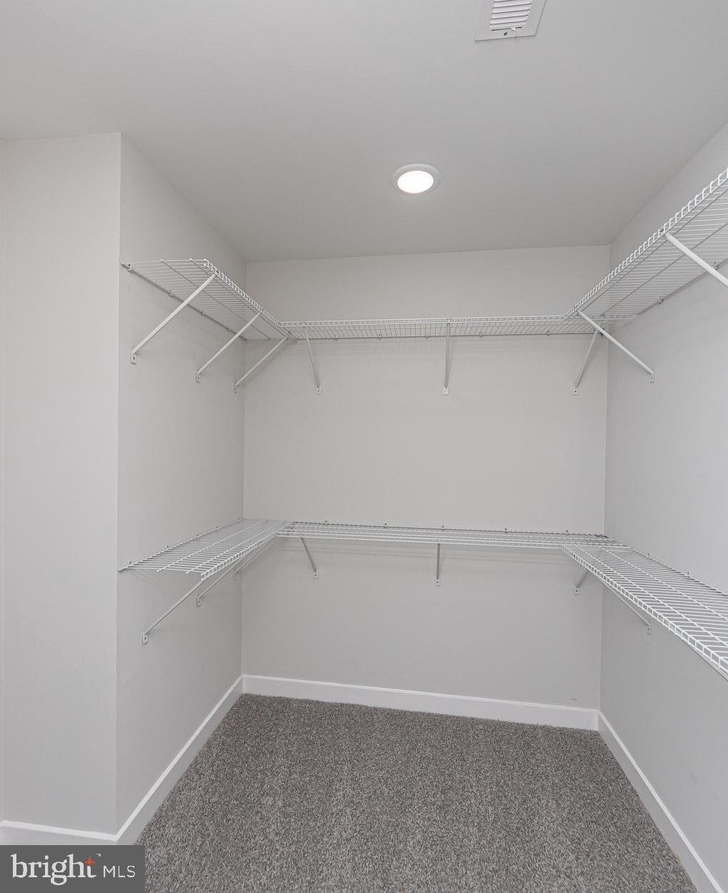 BRIGHTON - Residential