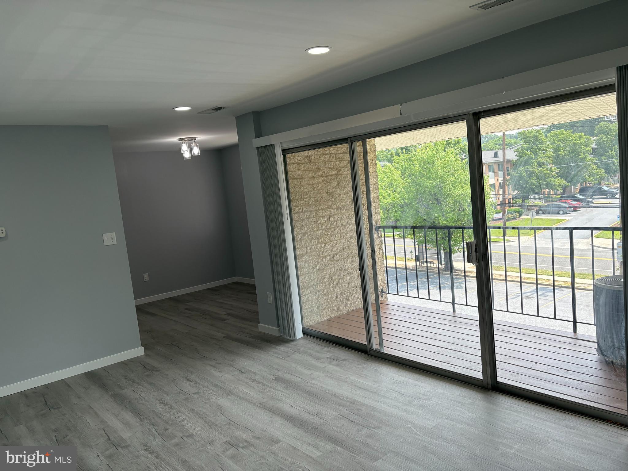 CARROLLAN GARDENS - Residential Lease