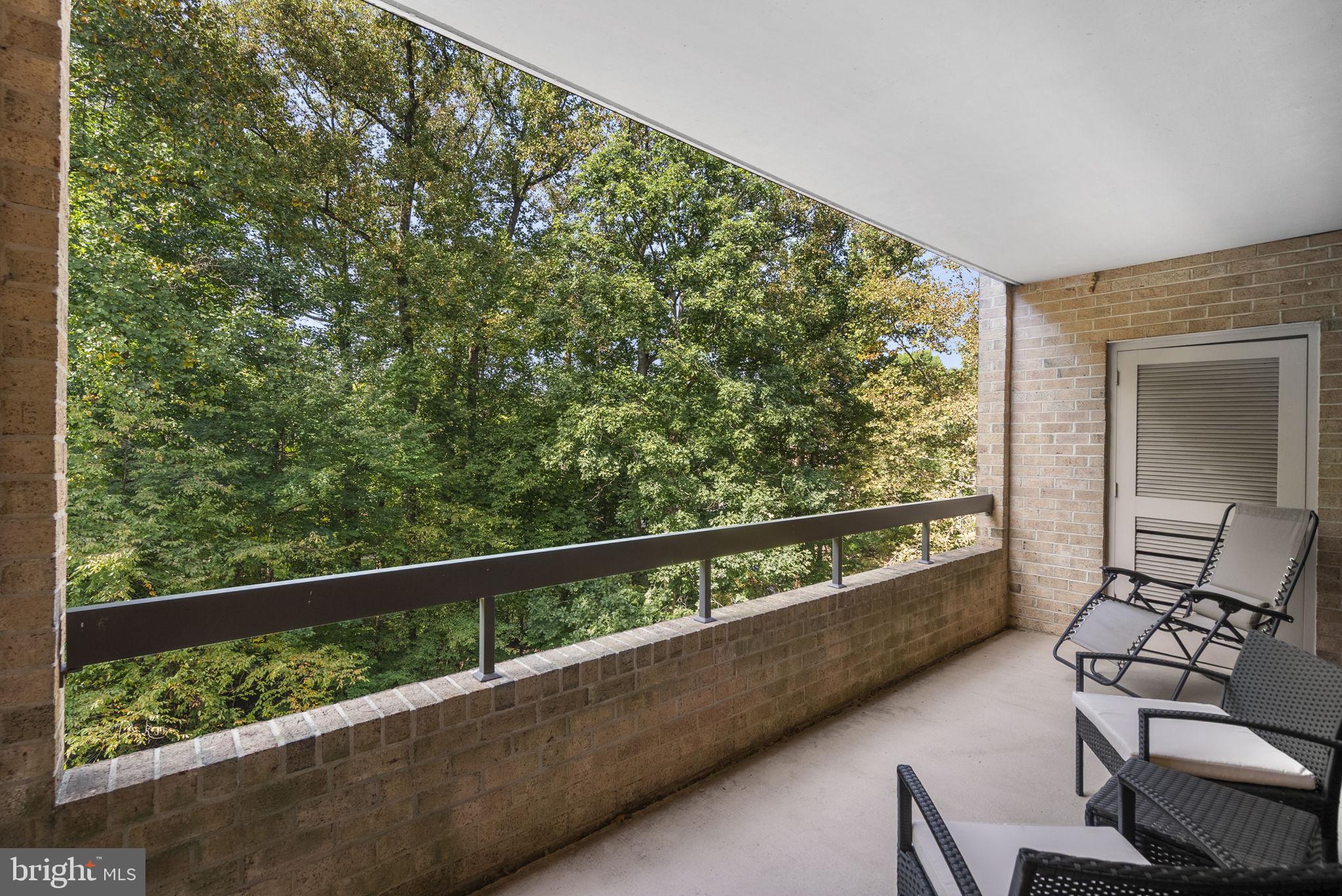 11410 STRAND DRIVE R-207