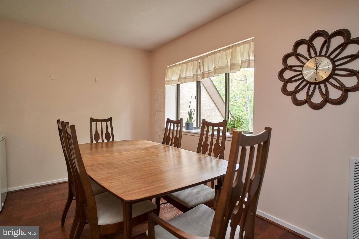 BENTANA PARK - Residential Lease