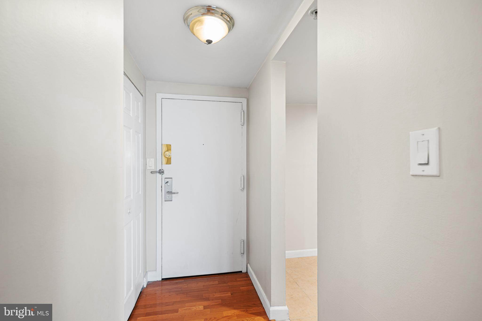 ART MUSEUM AREA - Residential Lease