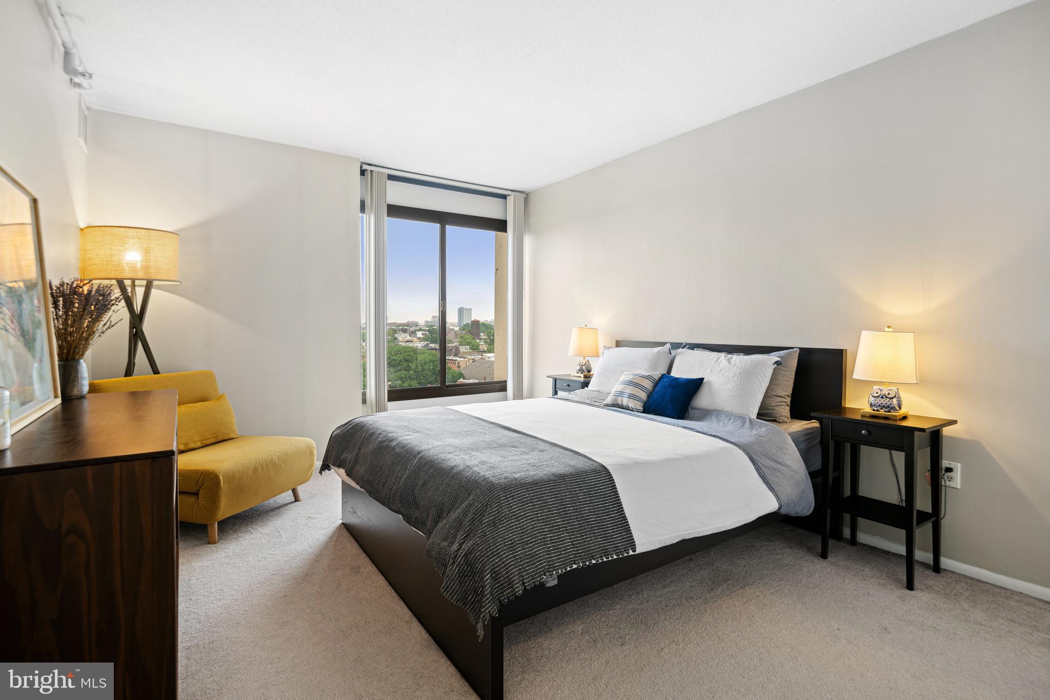 ART MUSEUM AREA - Residential Lease