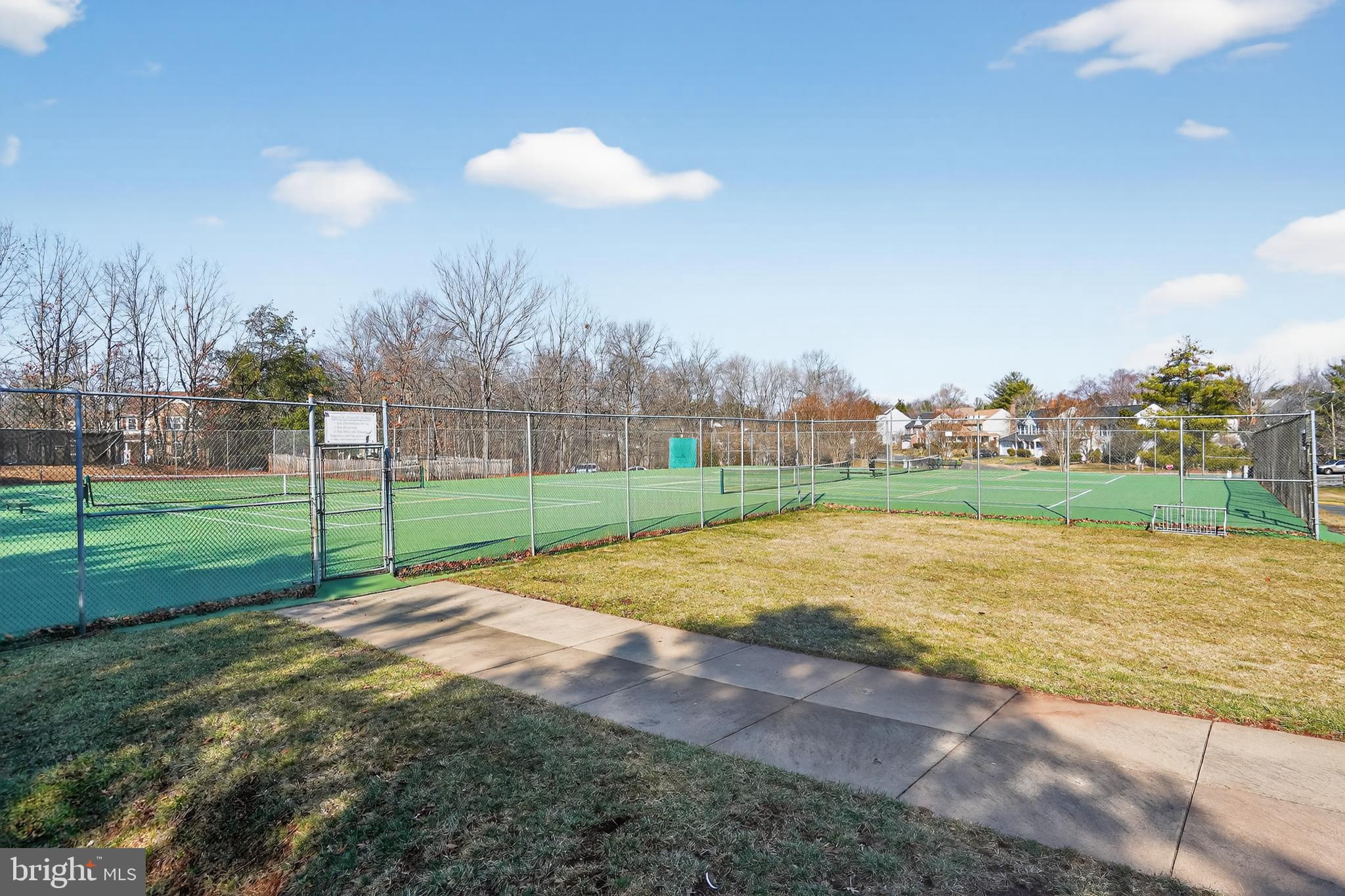 SULLY STATION - Residential