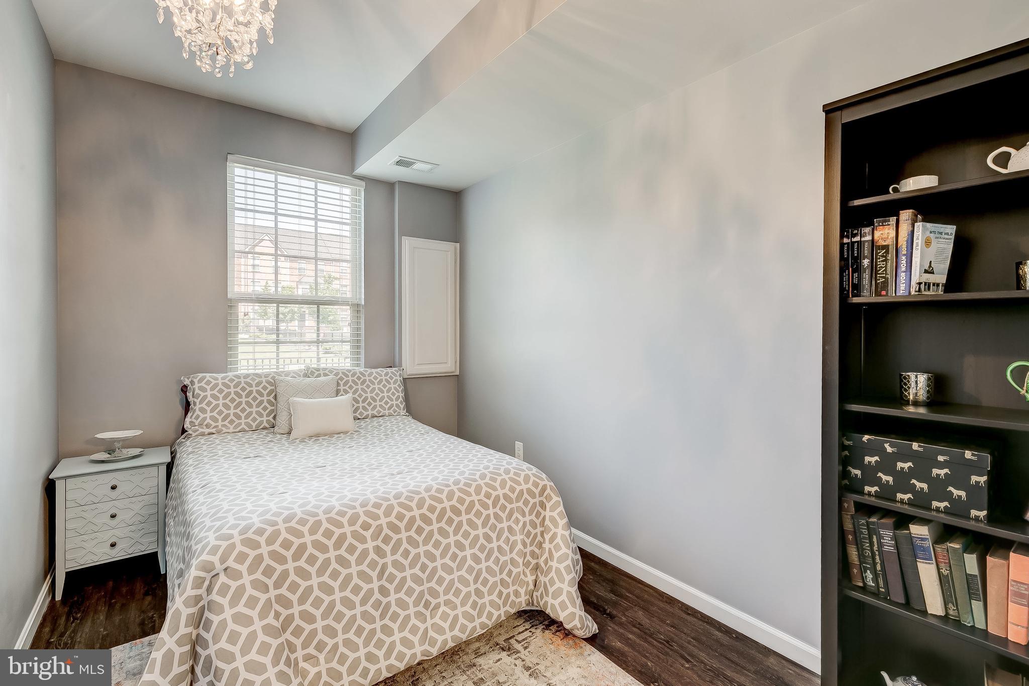 O'DONNELL SQUARE - Residential