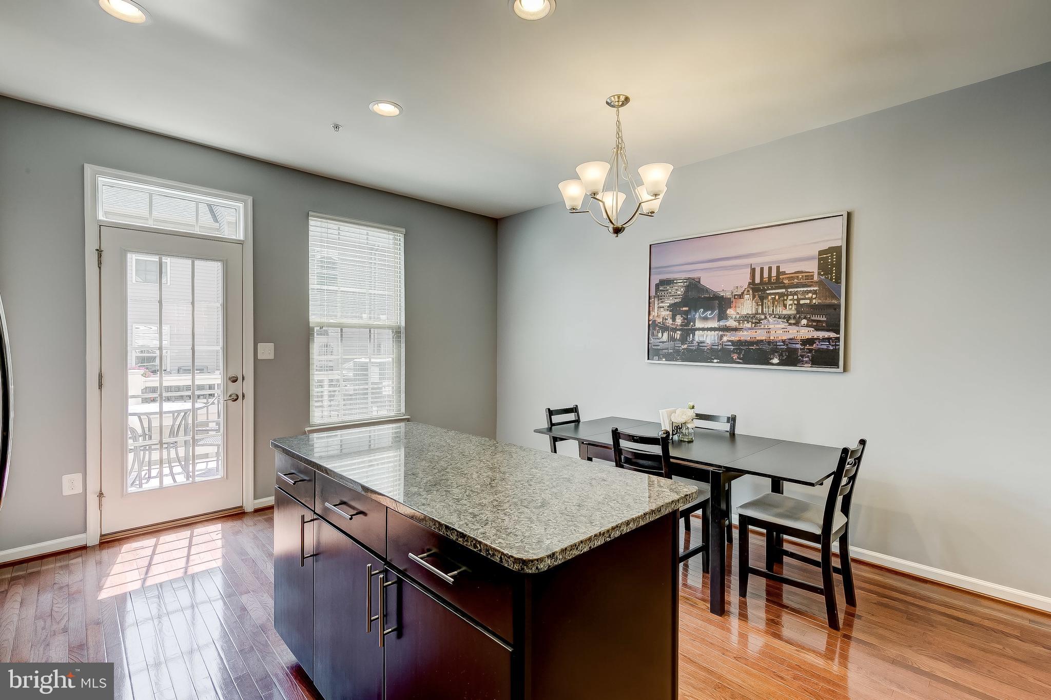 O'DONNELL SQUARE - Residential