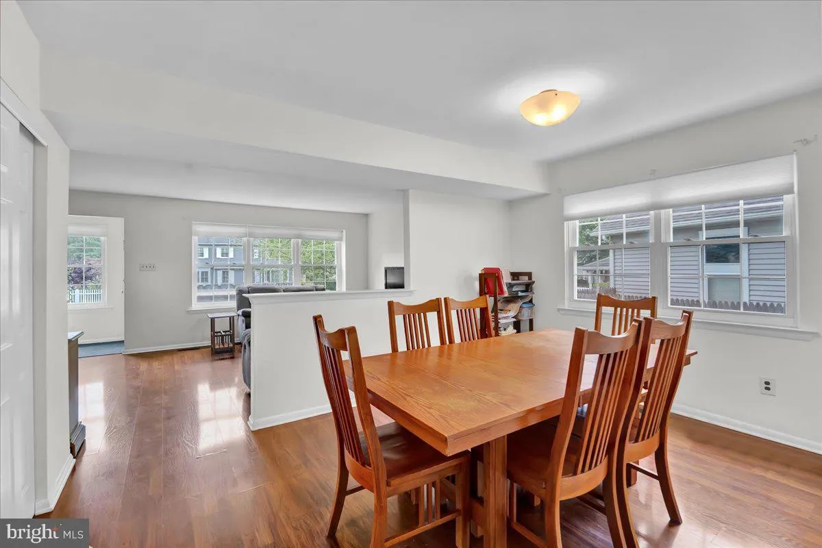 Horsham, Pennsylvania 19044, United States, 3 Bedrooms Bedrooms, ,2 BathroomsBathrooms,Residential,Pending,149113