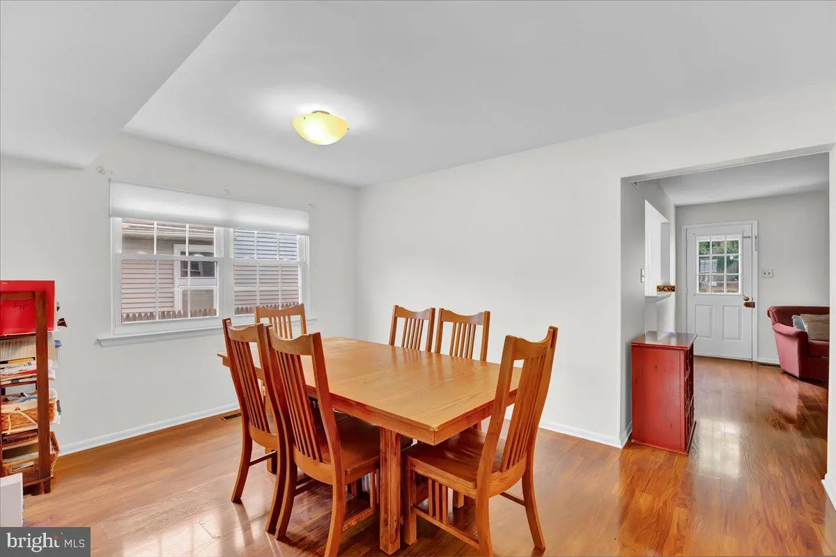 Horsham, Pennsylvania 19044, United States, 3 Bedrooms Bedrooms, ,2 BathroomsBathrooms,Residential,Pending,149113